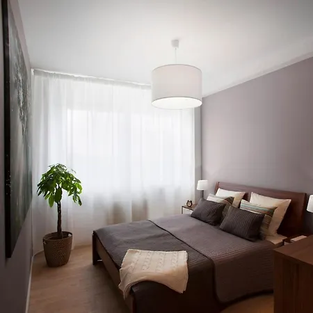 Stromova - Two Bedroms Apartment *
