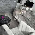 Stromova - Two Bedroms Apartmán *